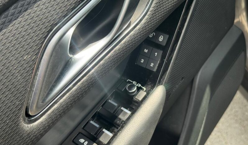 
								Land Rover Range Rover Velar 2.0 D240 AWD R-Dynamic Matrix P full									