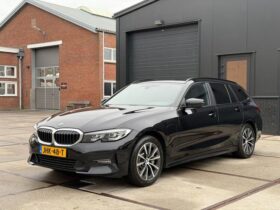 BMW 3-serie Touring 330e 292PK Sportline Pano Leer Led