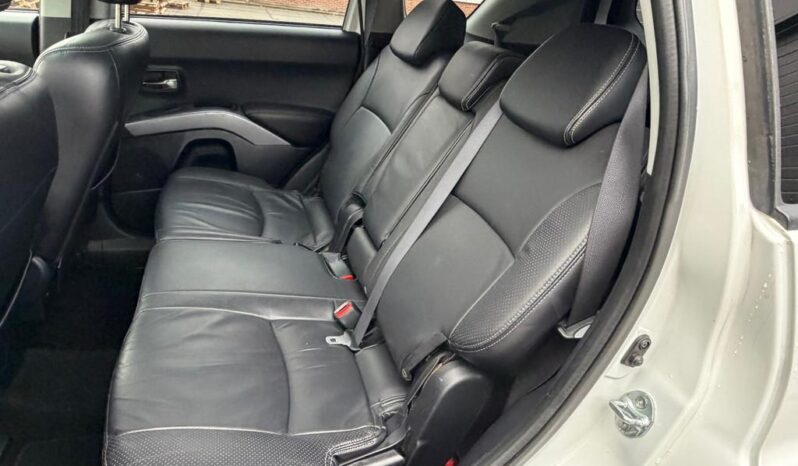
								Mitsubishi Outlander 2.2 DI-D Instyle Navi Pano 4wd Leer full									